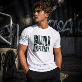 Built Different Tシャツ – 大胆なストリートウェア