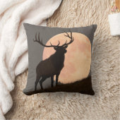 Bullの威厳のあるなオオシカおよび満月の上昇 クッション (ブランケット)