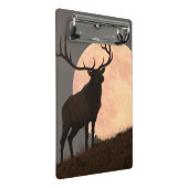 Bullの威厳のあるなオオシカおよび満月の上昇 ミニクリップボード (アングル)