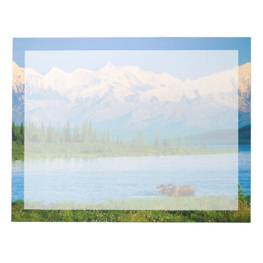 Bull moose in Wonder Lake ノートパッド (正面)