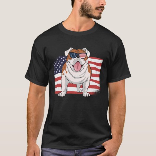 Bulldog American Flag 4th of July USA Independence Tシャツ (正面)