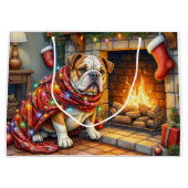 Bulldog Sitting by Fireplace with Christmas Lights ラージペーパーバッグ (正面)