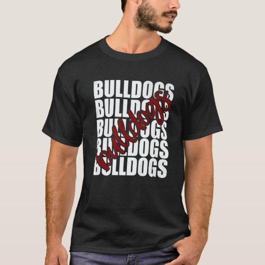 Bulldogs Maroon School Sports Fan Team Spirit   Tシャツ (正面)