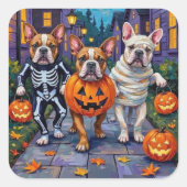 Bulldogs Trick-or-Treating in Halloween Costumes スクエアシール (正面)