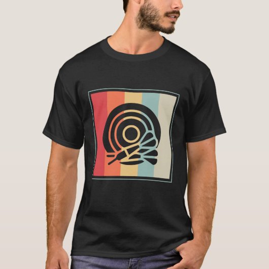 Bullseye Dart Board Dartboard Target Tシャツ (正面)