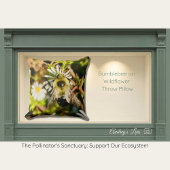 Bumblebee on Wildflower クッション