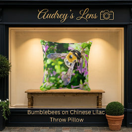 Bumblebees on Chinese Lilac クッション