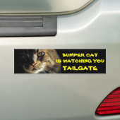 Bumper CatがTAILGATE 23を見張っている バンパーステッカー (車上)