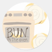 Bun in the Oven Baby Shower ラウンドシール (正面)