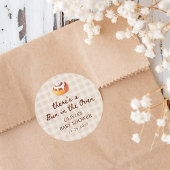 Bun in the Oven Gingham Bakery Baby Shower Favor ラウンドシール