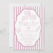 Bun in the oven pale pink pinstripes Baby Shower 招待状 (正面)