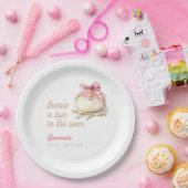 Bun In The Oven Pink Gingham Bow Baby Shower ペーパープレート (パーティー)