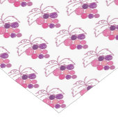 Bunches of Purple Grapes Pattern White ショートテーブルランナー (コーナー)