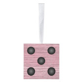 Buncoのサイコロの素朴なピンクのある調子を与えられた木製の休日 キューブオーナメント (右)