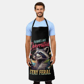 Bunnies Are Overrated Stay Feral エプロン (着用した状態)
