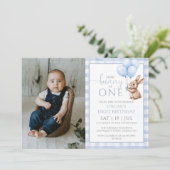 Bunny Blue Balloons Photo 1st Birthday Party 招待状 (スタンド正面)