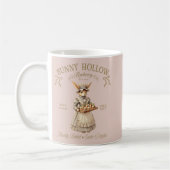 Bunny Hollow Bakery Vintage Easter Rabbit Baker コーヒーマグカップ (左)