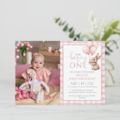 Bunny Pink Balloons Photo 1st Birthday Party 招待状 (スタンド正面)