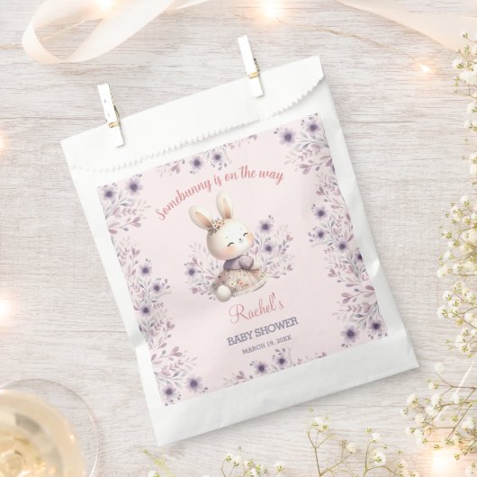 Bunny Pink Purple Floral Spring Girl Baby Shower フェイバーバッグ (クリップ留めされた状態)