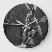 Bunny Playing a Guitar ラージ壁時計 (正面)