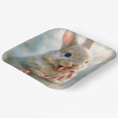 Bunny Rabbit Nibbling On a Candy Cane ペーパープレート (傾斜あり)