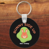 Bunny Side Up Retro Easter Egg Graphic Design  キーホルダー (正面)
