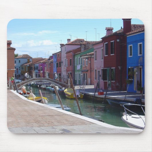 Burano、ベニスの建物 マウスパッド (正面)
