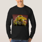 Burger Design- Delicious Fast Food Illustration Tシャツ (正面)