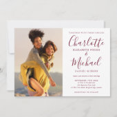 Burgundyエレガントスクリプト写真結婚の全てを一つに 招待状 (正面)