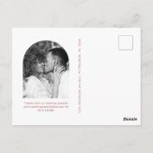Burgundyモダン Arch写真の結婚式の日付を保存 ポストカード (裏面)
