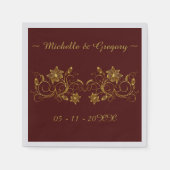 Burgundy背景の黄色の金ゴールドスクリプトNapkins スタンダードカクテルナプキン (正面)