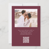 Burgundy エレガント Monogram QR Rsvp写真結婚s 招待状 (裏面)
