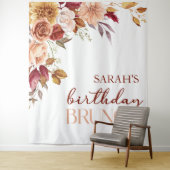 Burgundy Burnt Orange Floral Birthday Brunch タペストリー (インサイチュ)