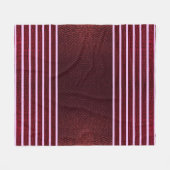 Burgundy Exotic Faux Snake Leather Linear Stripe フリースブランケット (正面(横))
