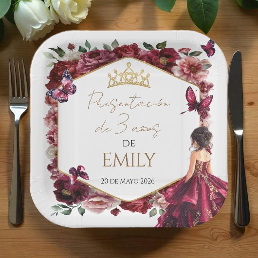 Burgundy Floral Presentación de 3 años ペーパープレート
