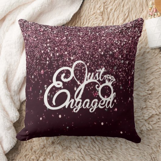Burgundy Glitter Engagement Romantic Proposal  クッション (ブランケット)