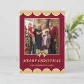 Burgundy Gold Bow Scalloped Family Christmas Photo シーズンカード (スタンド正面)