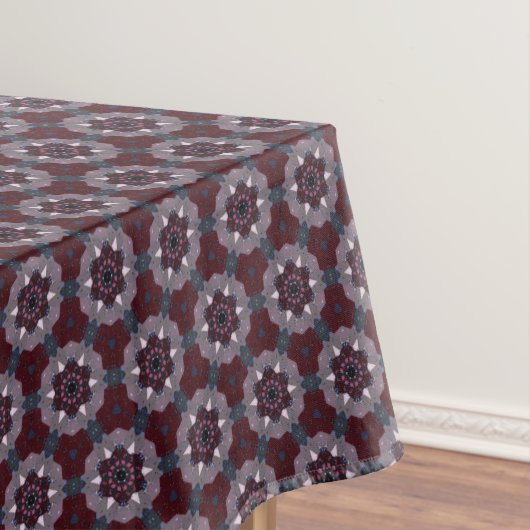Burgundy & Gray Floral Painted Quilt テーブルクロス (インサイチュ)
