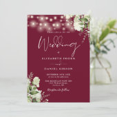 Burgundy Greenery Lights QRコードフォト結婚ズ 招待状 (スタンド正面)