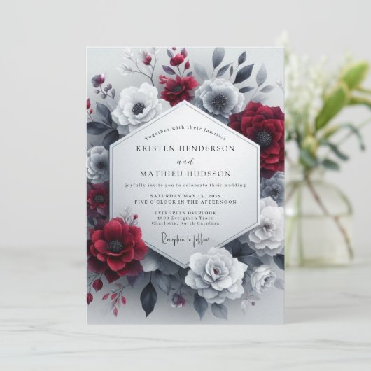 Burgundy Greyscale Bloom Wedding 招待状 (スタンド正面)