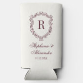 Burgundy & Ivory Monogram Crest Old Money Wedding スリム缶クーラー (裏面)