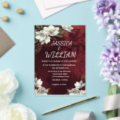 Burgundy & Magnolia Garden Floral Wedding Invitati アクリル招待状 (インサイチュ (ウェディング))
