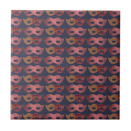 Burgundy Masquerade Masks Pattern タイル (正面)