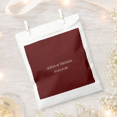 Burgundy Modern Initials Minimalist Wedding  フェイバーバッグ (クリップ留めされた状態)