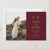 Burgundy Monogramのカスタム写真Save the Date 招待状 (正面)