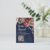 Burgundy Red Floral QR Code RSVP Navy Blue Wedding エンクロージャーカード (スタンド正面)