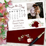 Burgundy Red & Pink Rosesのカレン結婚ダーと写真 セーブザデート<br><div class="desc">この美しい結婚式Save the Dateカードは、スクリプトレタリングと手の水の色のバラのクラスタとブルゴーニュ、赤絵を描、赤面ピンクの色合いで素朴なボホのシックなデザインを備えている。写真の宇宙とカップルの名前と場所のまわりにのハートを入れることができるカスタマイズ可能なカレンダ結婚ーがある。エレガントスタイリッシュやシックなカードは、特別な日の日付を保存する素晴らしことを友人や家族に知らせる方法である。</div>