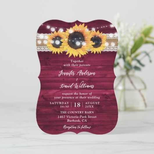Burgundy Sunflower String Lights Wood Wedding 招待状 (スタンド正面)
