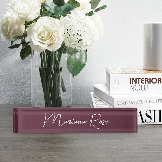 Burgundy Wine Elegant Handwritten Script デスクネームプレート