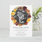 Burgundy Yellowフローラ写真Save the Date Card 招待状 (スタンド正面)